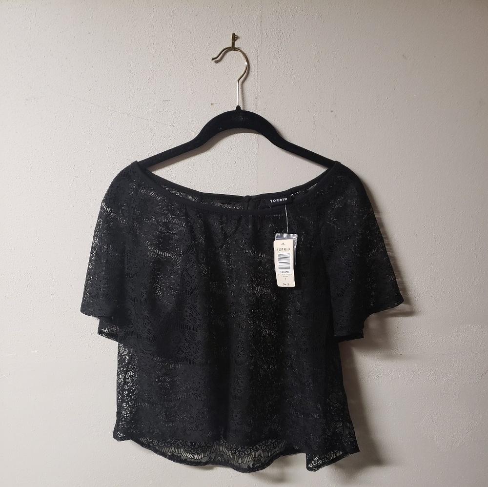 NWT Torrid Size 0 Lace Flutter Sleeve Crop Top
